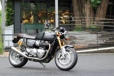 トライアンフ東京 | TRIUMPH